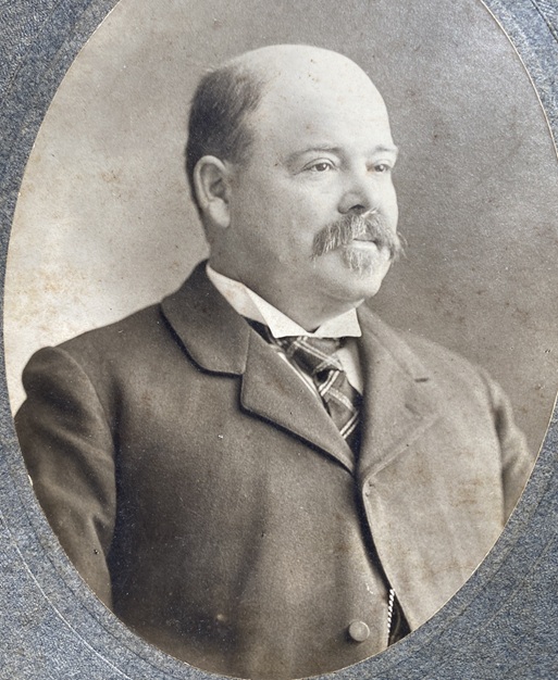 Frank M Renfro